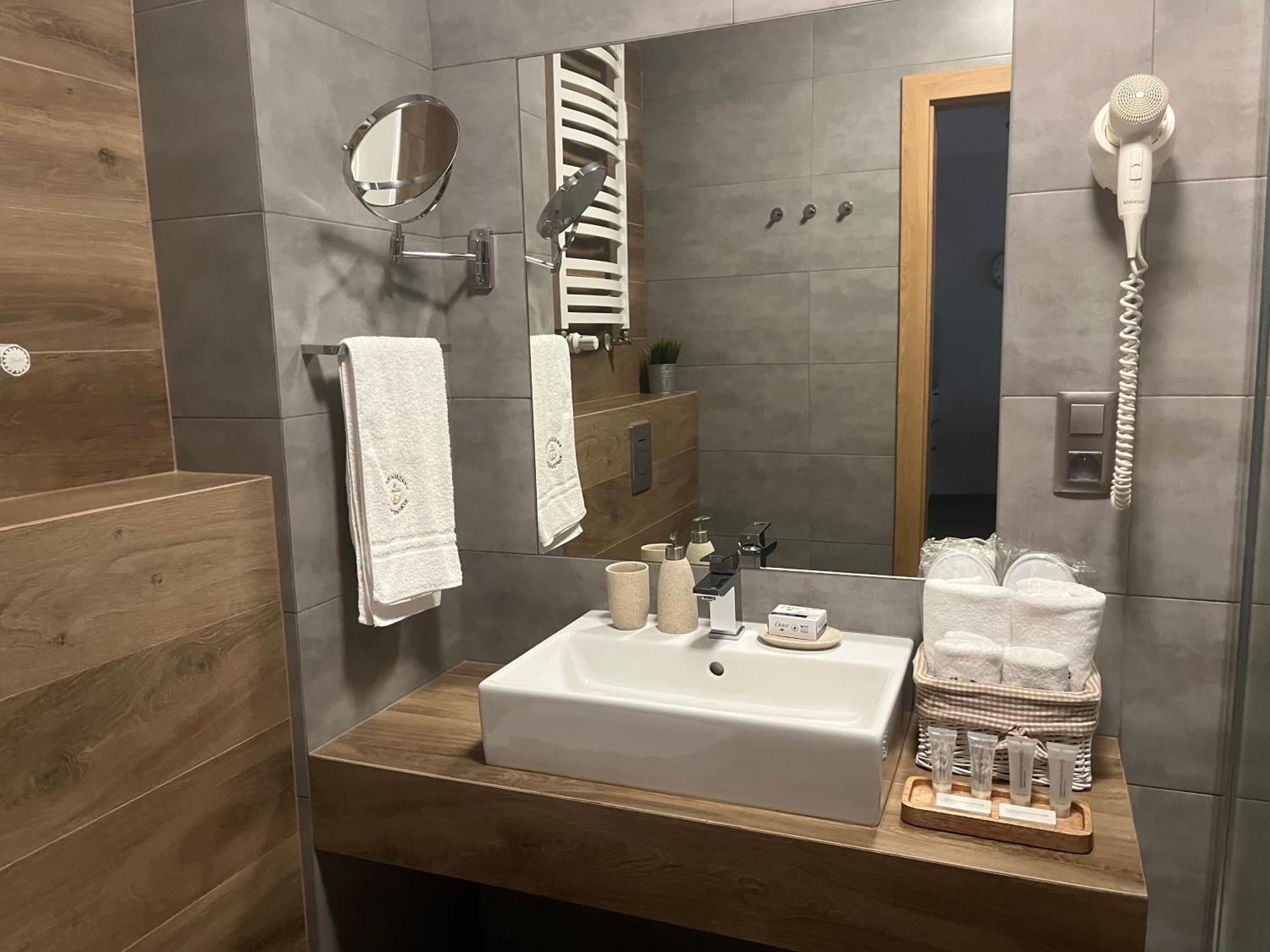 Apartamenty Kapitanskie Blizej Morza Kołobrzeg Exterior foto